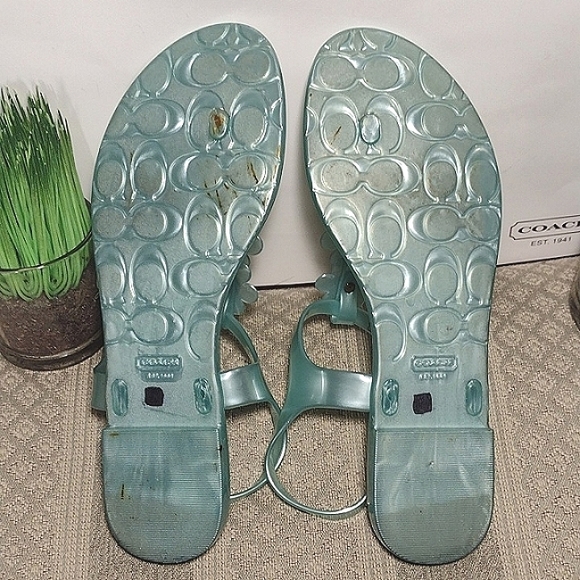Coach Paisley Jelly Sandals with floral detail - Picture 7 of 13